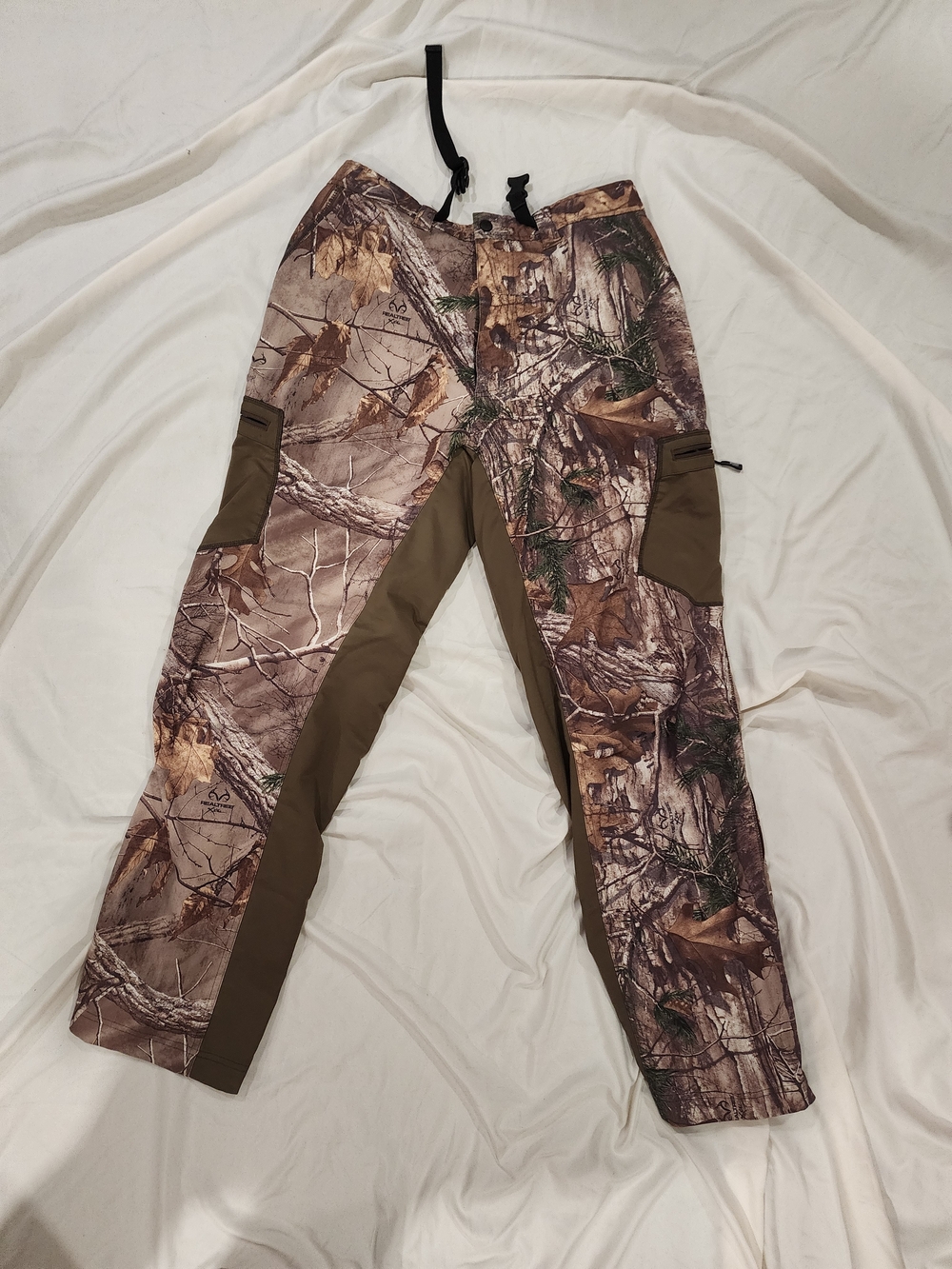 Gander Mountain Realtree-Style Camo Cargo Pants with Brown Panels